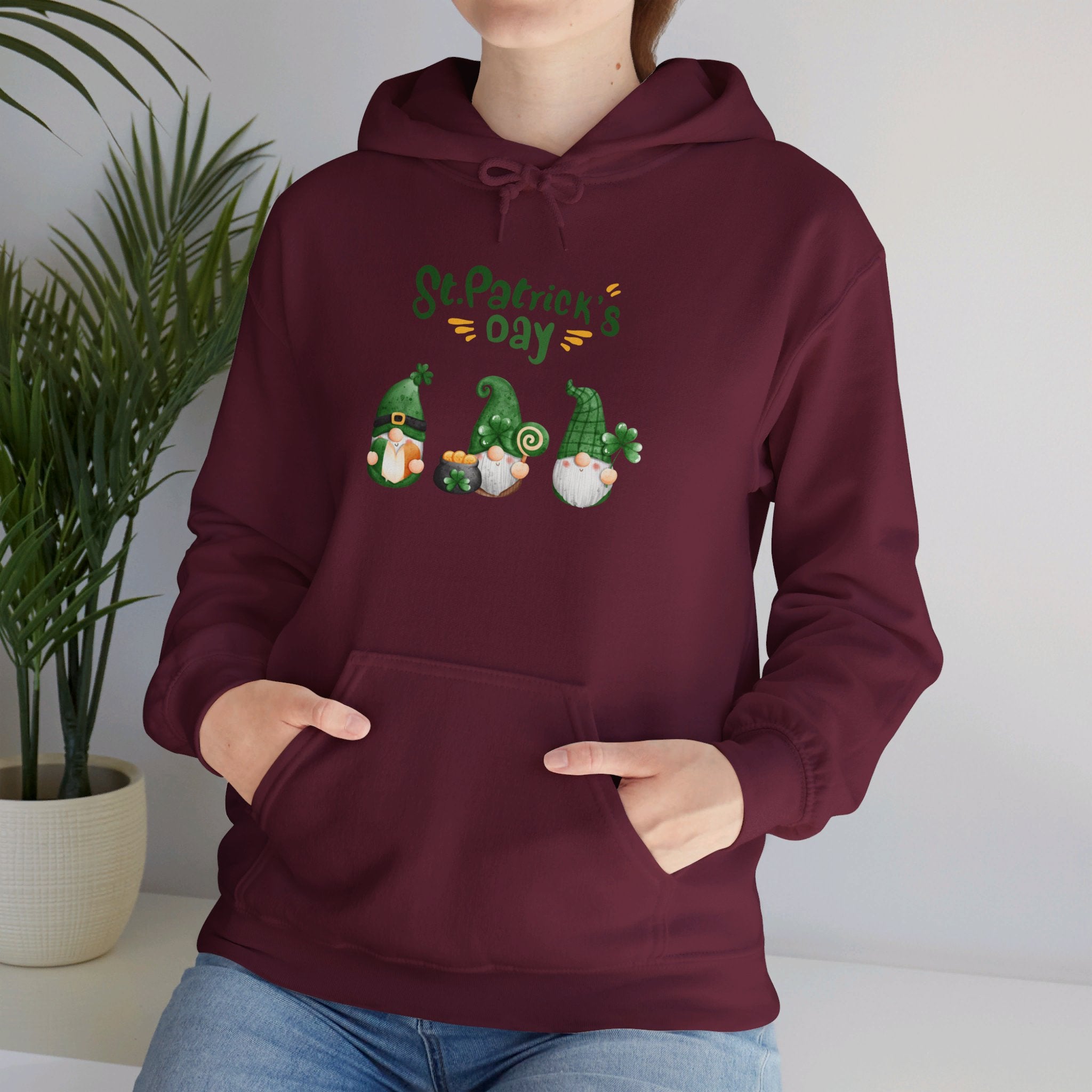 St Patty's Day Gnome Unisex Heavy Blend™ Hooded Sweatshirt