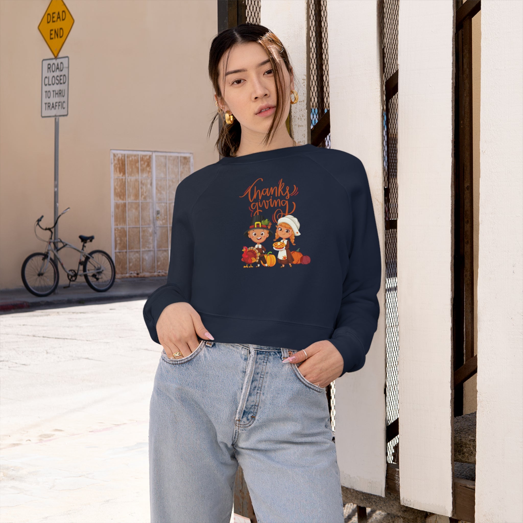 Happy Thanksgiving Women's Cropped Fleece Pullover