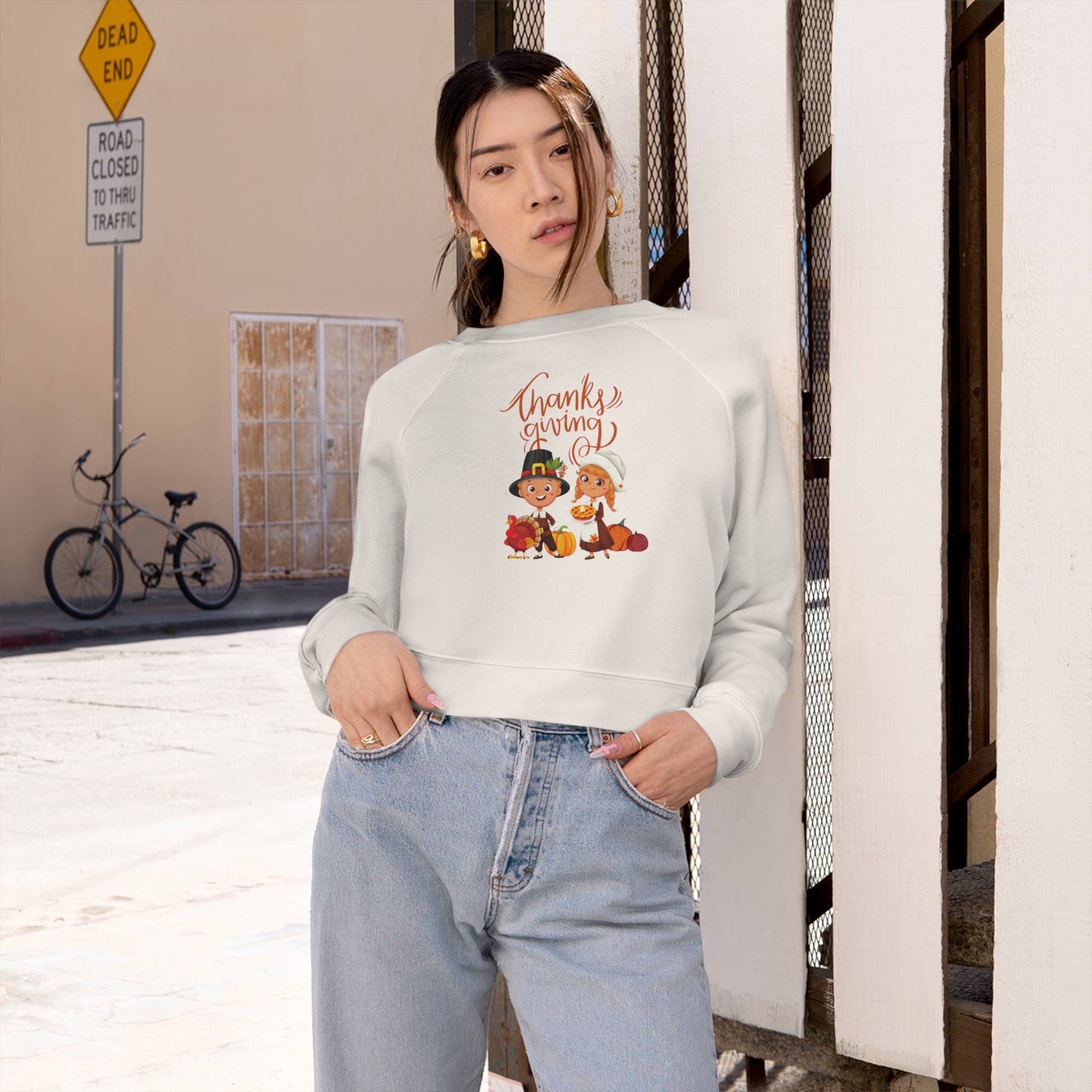 Happy Thanksgiving Women's Cropped Fleece Pullover