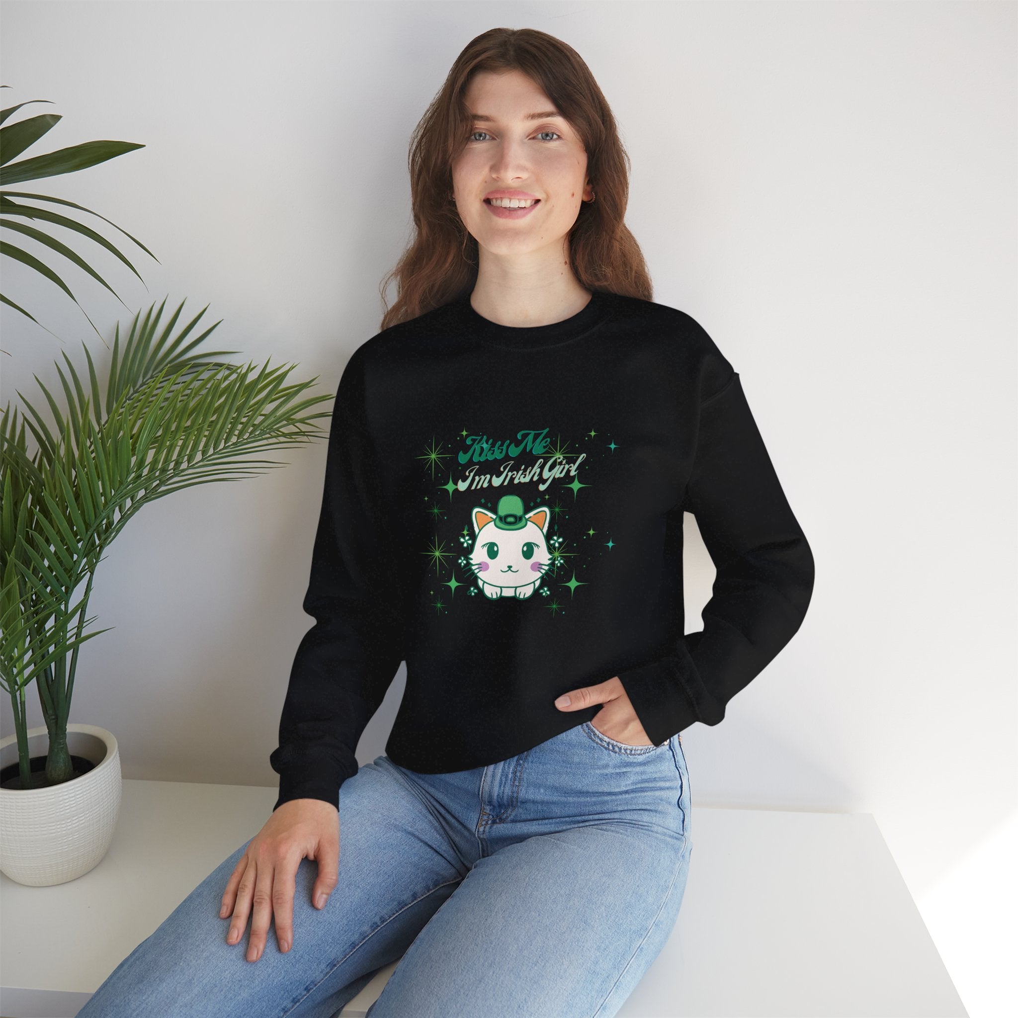 Kiss Me I'm Irish Cat Crewneck Sweatshirt - Unisex Heavy Blend™