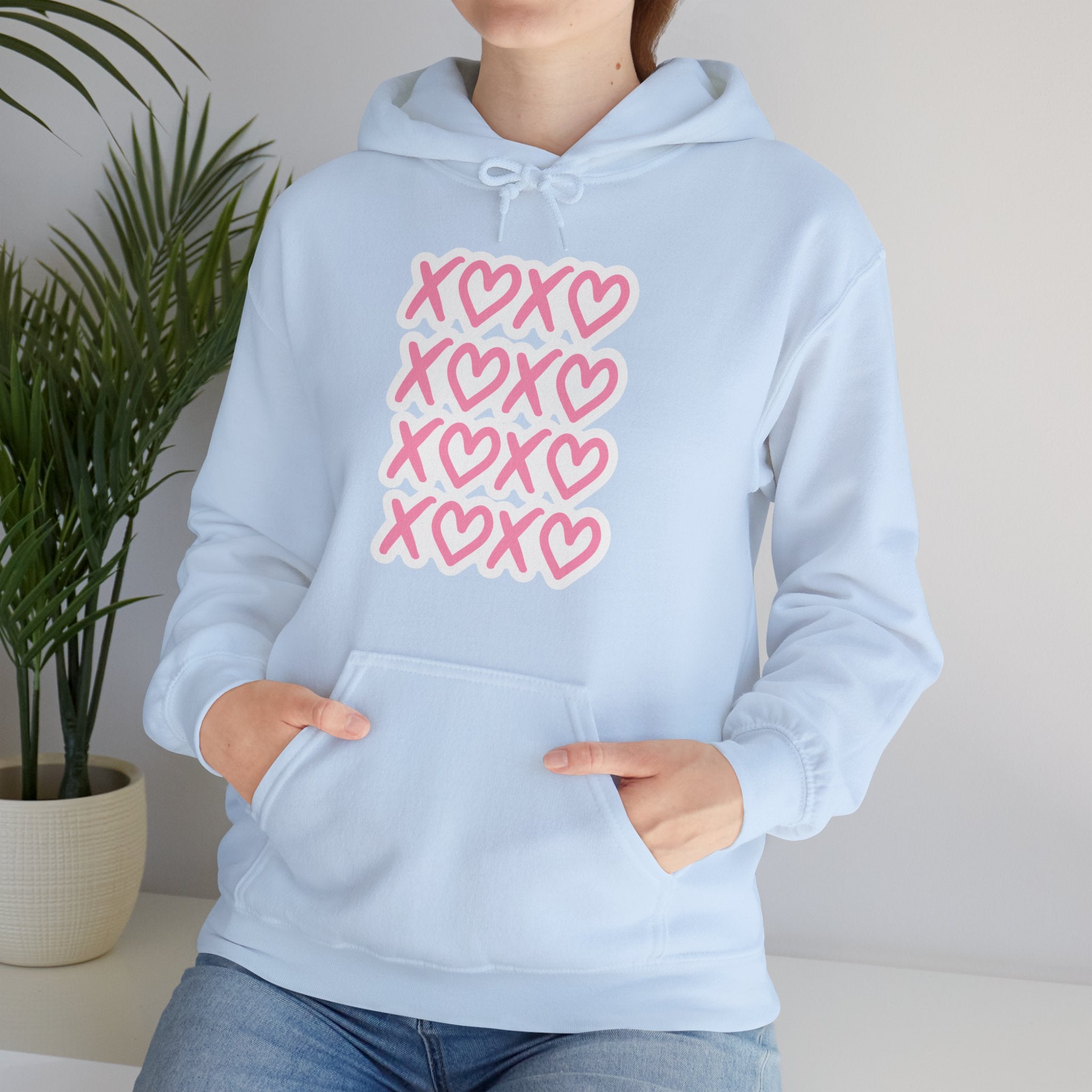 XOXO Unisex Heavy Blend™ Hooded Sweatshirt