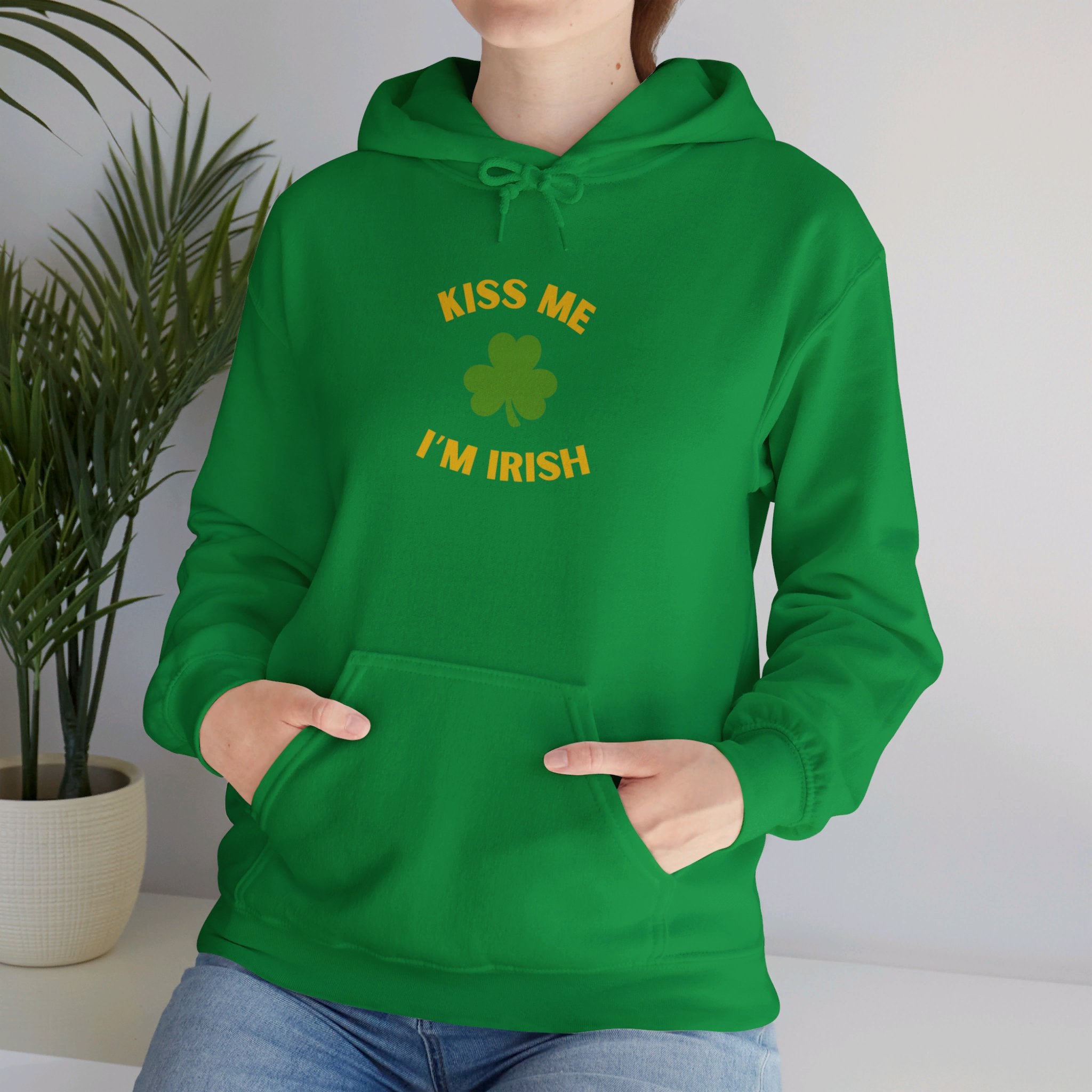 Kiss Me I'm Irish Unisex Heavy Blend™ Hooded Sweatshirt