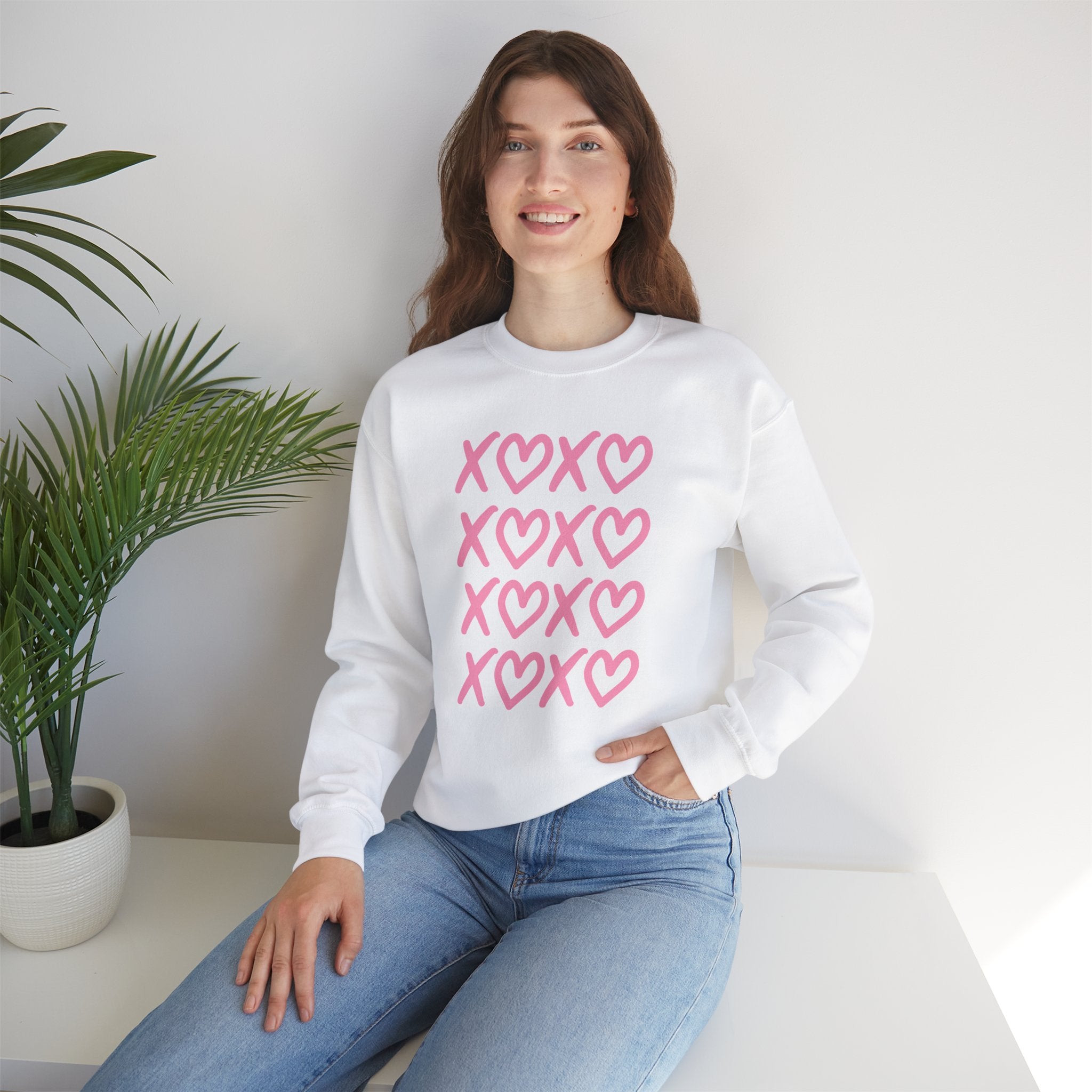 XOXO Unisex Heavy Blend™ Crewneck Sweatshirt