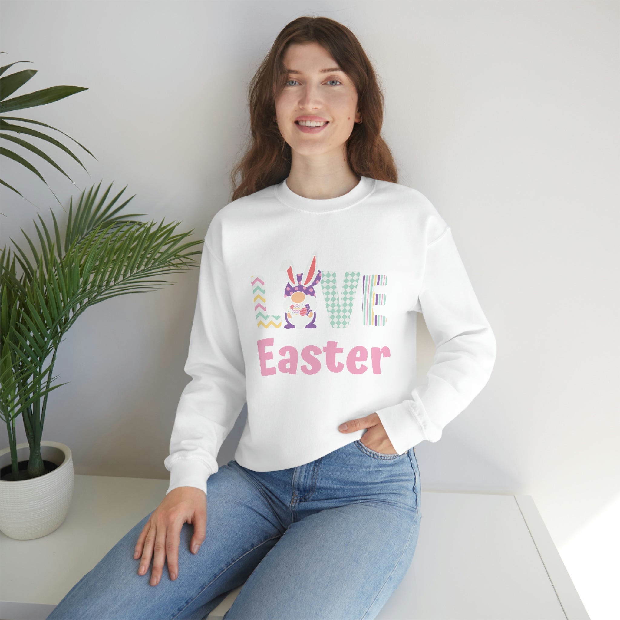 Gnome Love Easter Unisex Heavy Blend™ Crewneck Sweatshirt