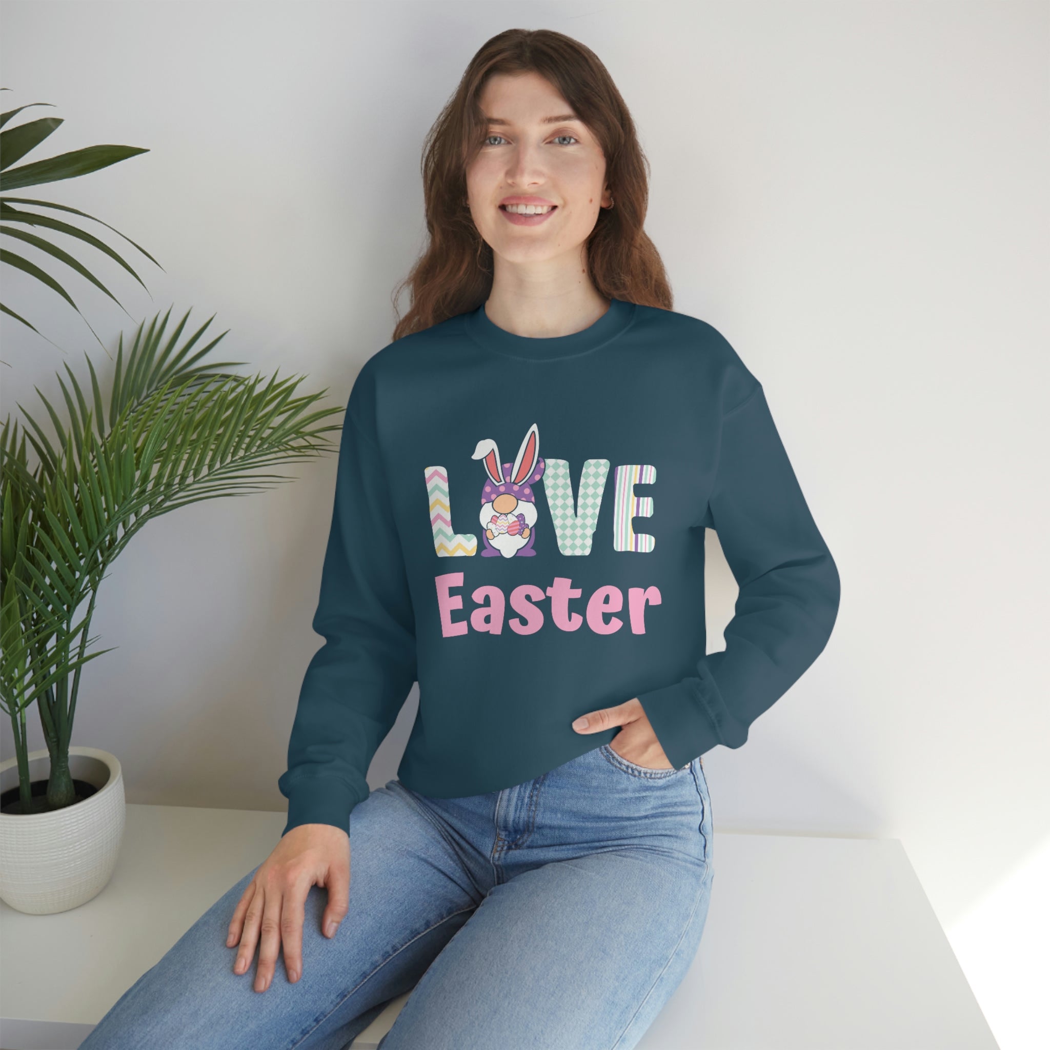 Gnome Love Easter Unisex Heavy Blend™ Crewneck Sweatshirt